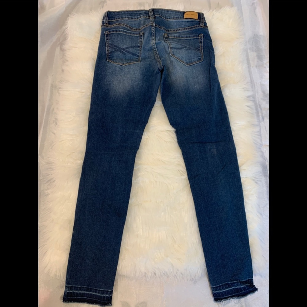 Jean - Picture 2 of 2